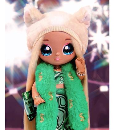 na-na-na-surprise-teens-doll-carmen