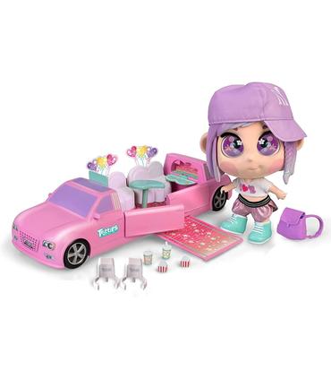 trottie-emma-with-limousine