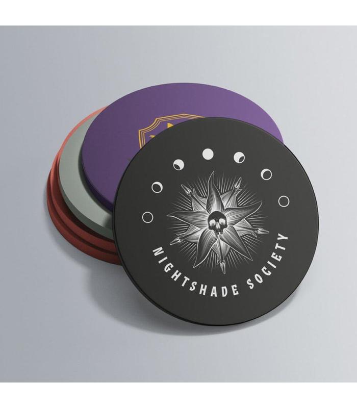 netflix-wednesday-coaster-nightsha-posavasos