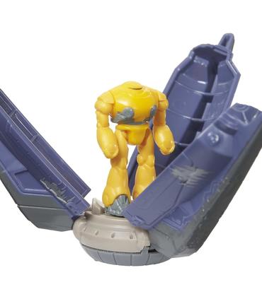 lightyear-cyclops-con-nave-enemiga