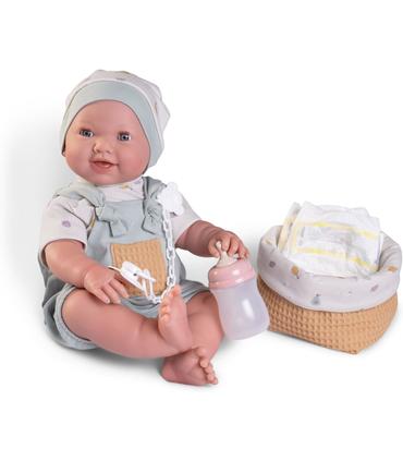 recien-nacida-mia-hace-pipi-c-canastilla