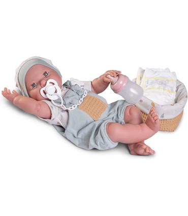 recien-nacida-mia-hace-pipi-c-canastilla