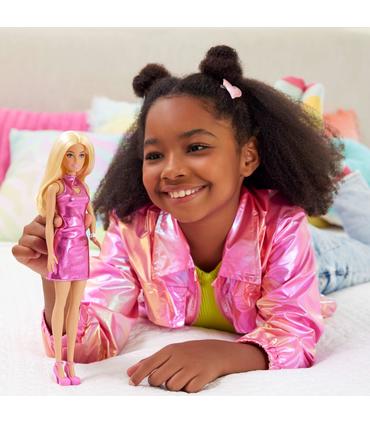 barbie-fashionistas-vestido-rosa-metalizado