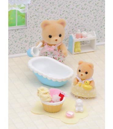 la-hora-del-bano-para-el-bebe-sylvanian