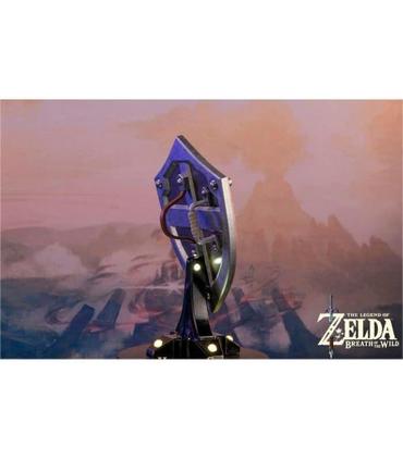 breath-of-the-wild-estatua-legend-of-zelda-escudo