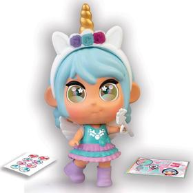 mini-trotties-travel-outfits-w-o-cdu9